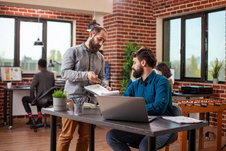 Shared Office Space Rental Guide: Know Basics, Benefits, Types, and Industry Insight