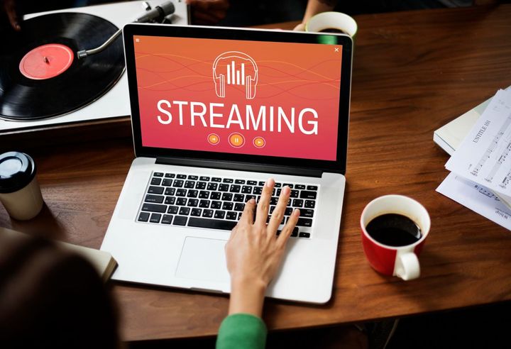 Connected TV & Streaming Advertising Guide: Explore Ad Buying Systems, Audience Targeting Tips, Campaign Insights, Measurement Basics, and Industry Knowledge
