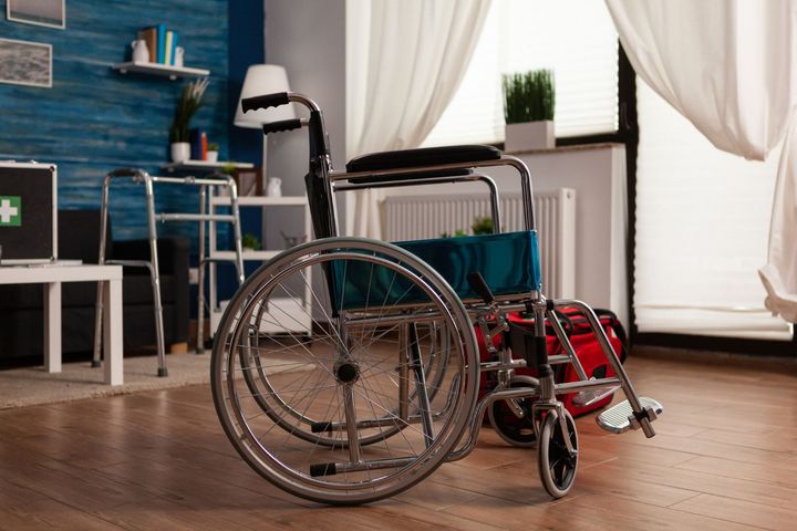 Explore Paralysis Symptoms: A Guide to Signs, Facts, and Essential Information