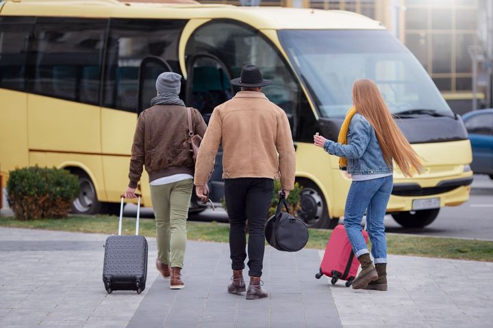Luxury Bus Rental Guide: Explore Travel Tips, Fleet Insights, Booking Advice, Transportation Options, and Passenger Comfort Basics