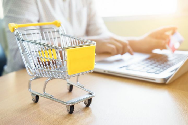 Best E-Commerce Platforms Basics: Learn Online Retail Fundamentals, Platform Benefits, Setup Tips, Management Advice, and E-Commerce Details